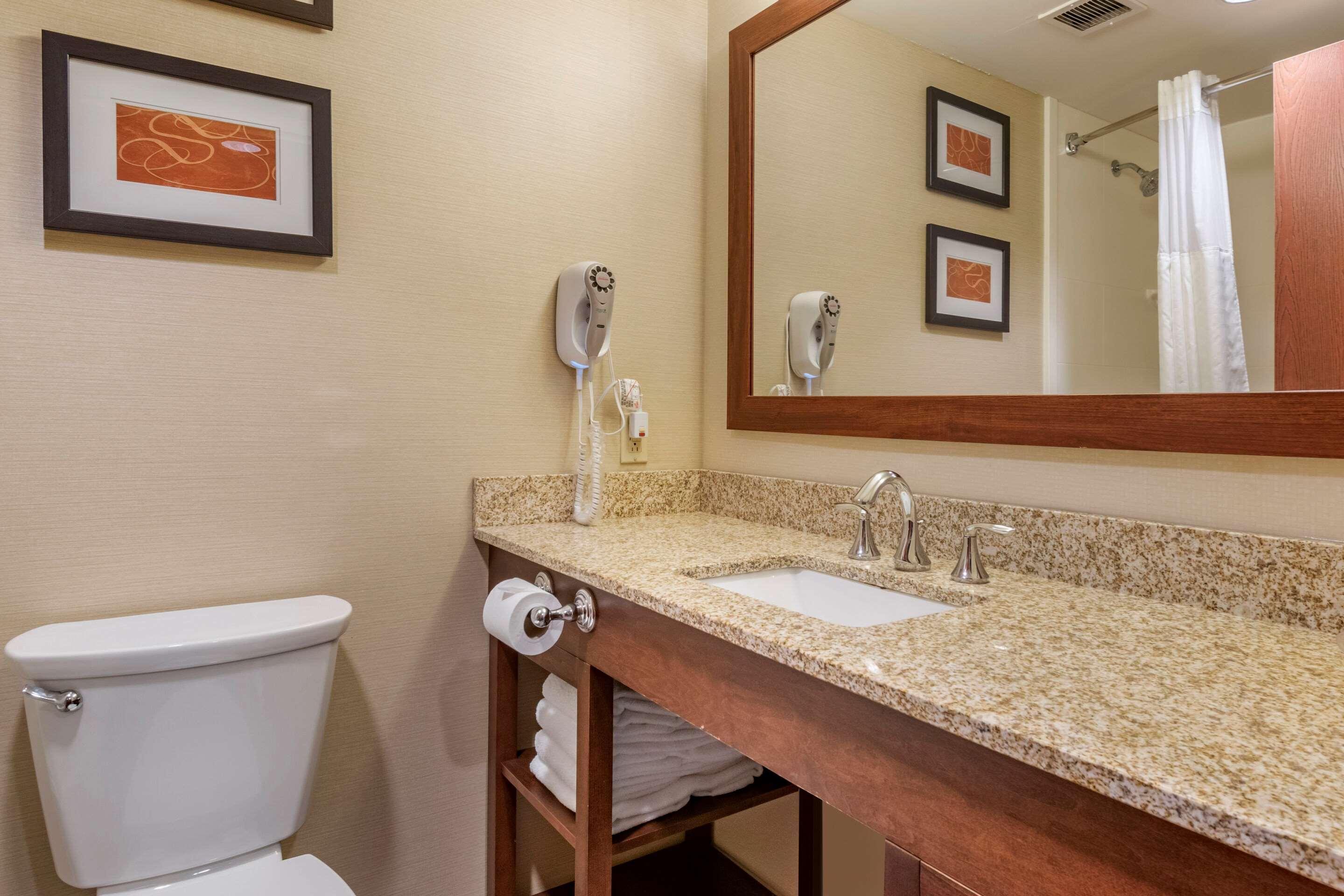 Comfort Downtown 3*