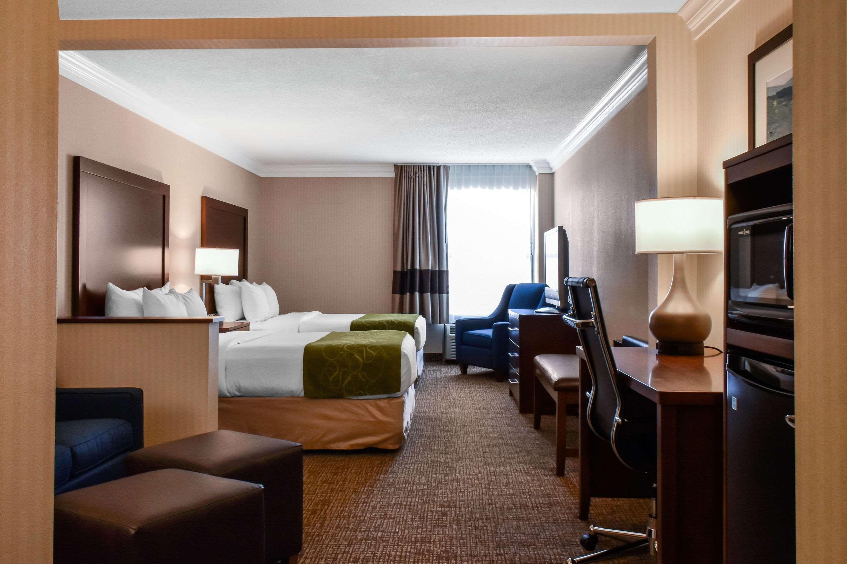 Comfort Downtown 3*
