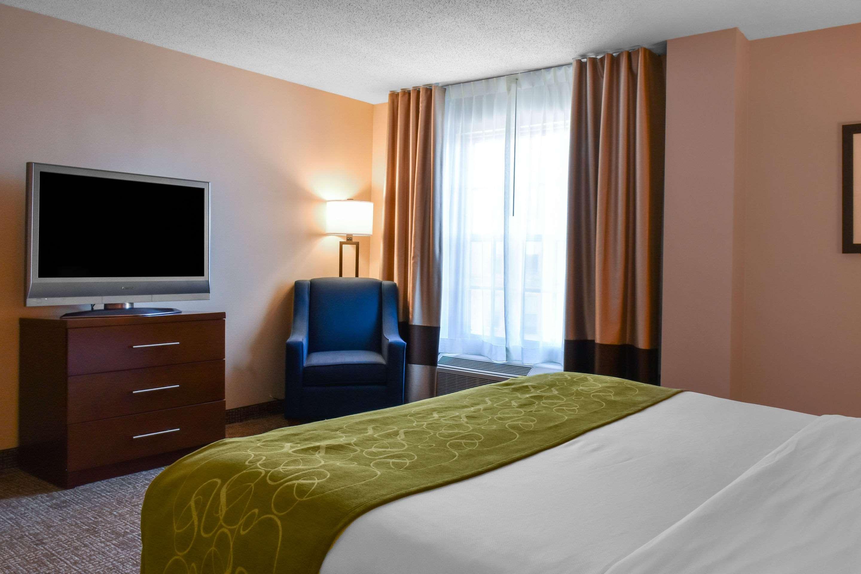 Comfort Downtown Hotel 3*